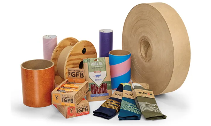 Collage d’emballages en papier industriels